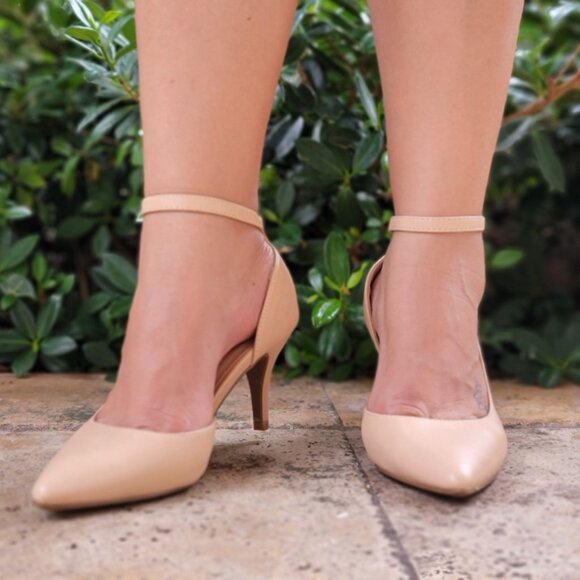 Women's Nude Ankle Closed Pointed Toe Stiletto Heel Pump - Picture 2 of 5